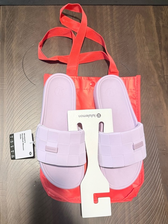 lululemon athletica Shoes - NWT - Lululemon Lilac Play Restfeel Woven Slide w/FREE red Lulu shopping tote
